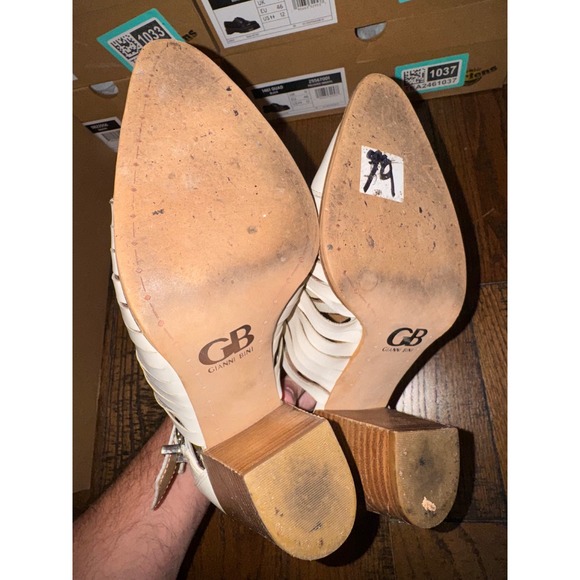 Gianni Bini White Leather Strappy Buckle Block Heel Ankle Booties Women 8M - Picture 5 of 7